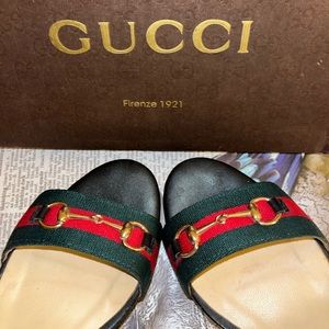 Gucci Shoe… MAKE AN OFFER!!!🤑